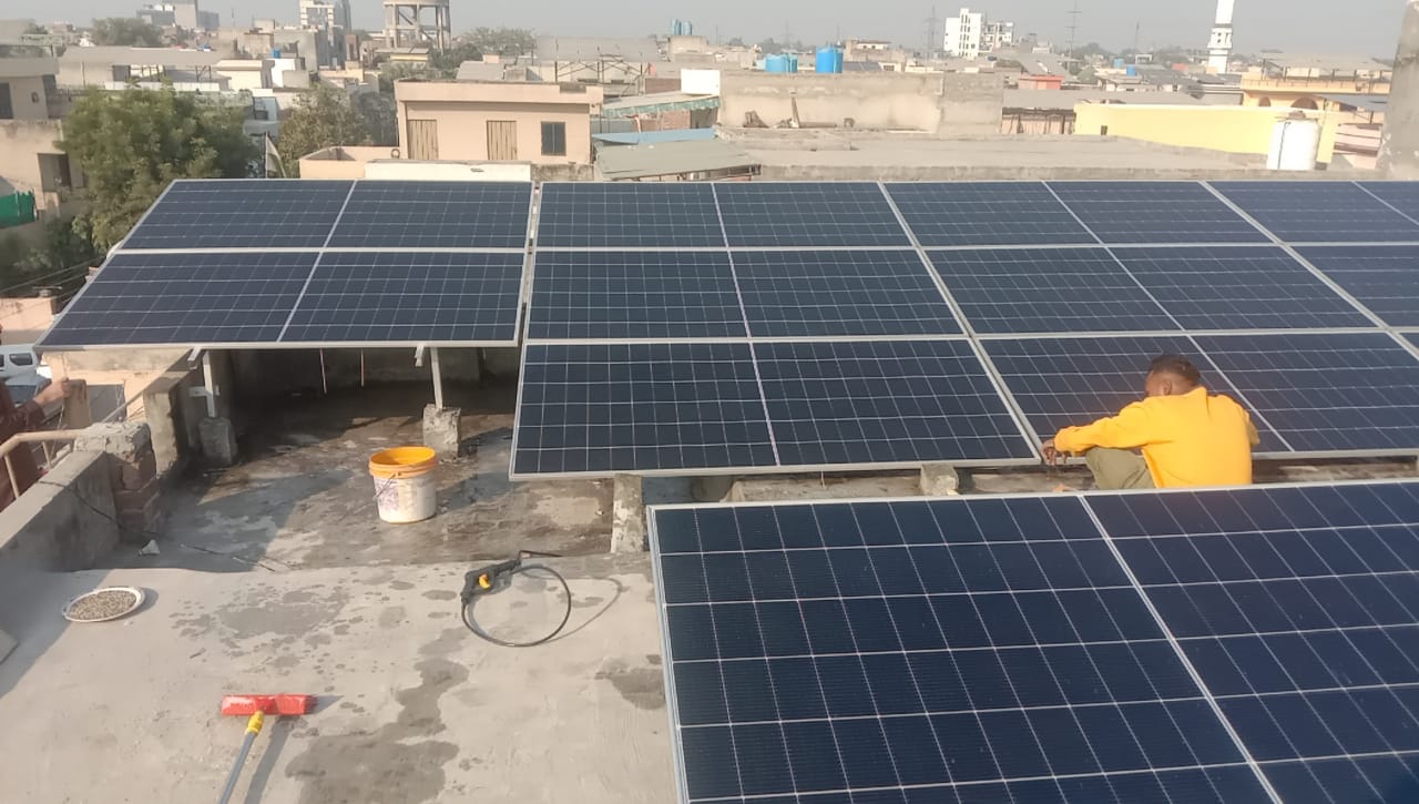 Solar Panel Cleaning Work - Image 5